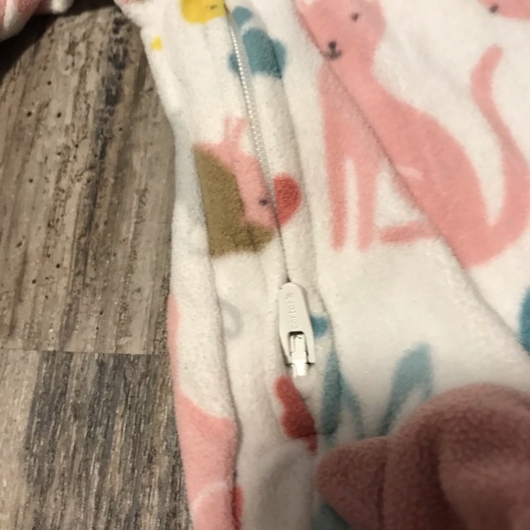 ❌SOLD❌ 6M Carter’s double zipper Fleece/Cotton PJ - Picture 7 of 16